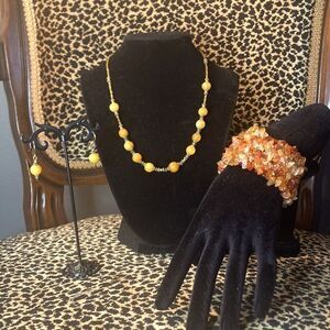 Jewelry 3 piece set of necklace,‎ earrings, and bracelet, good used condition